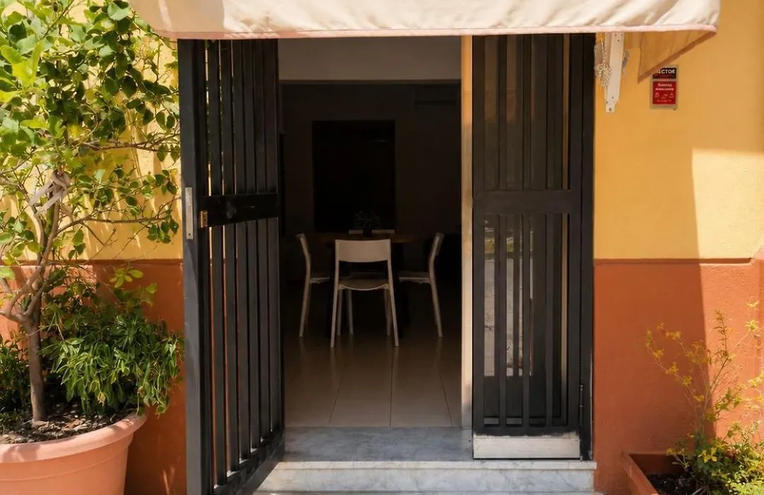 Leone Suite B&B & Restaurant Aic-1
